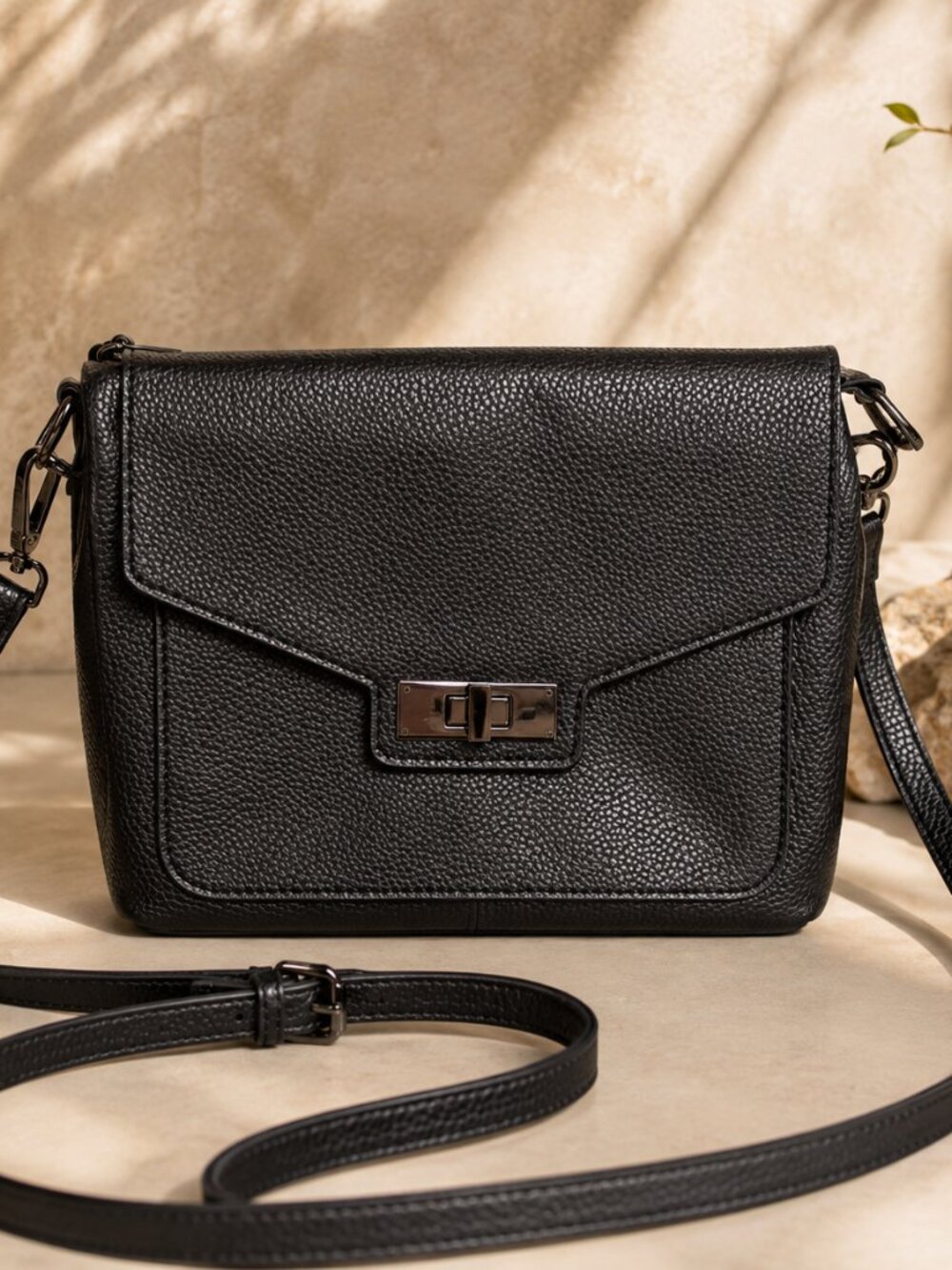 Black Pebbled Leather Crossbody Shoulder Bag Turn Lock Flap Everyday Purse Handb